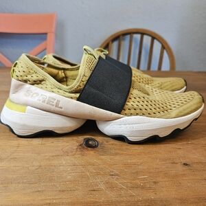Sorel Women's Kinetic Impact Strap Sneaker Size 10.5